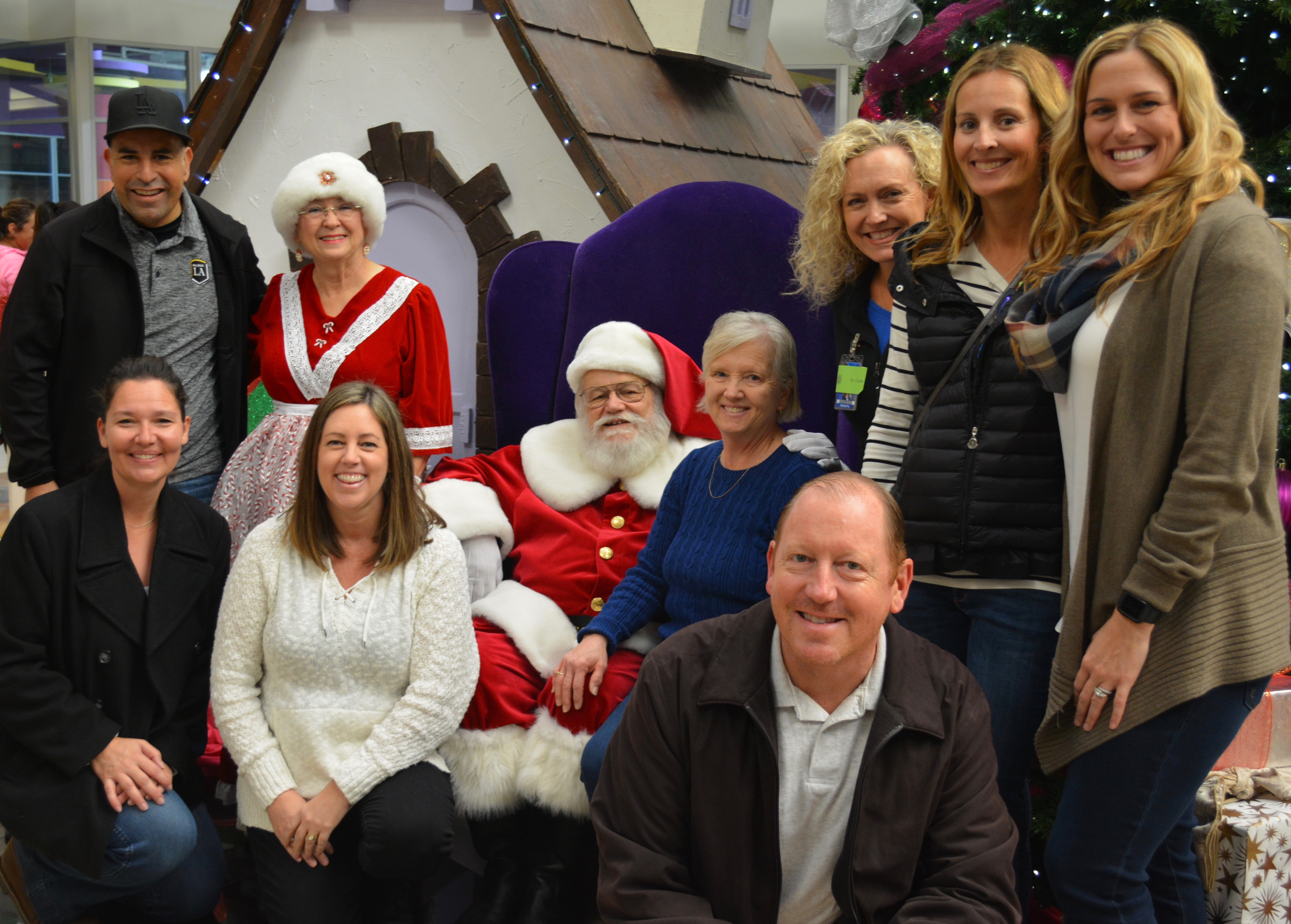 Paint Savanna's Administrators Visit with Santa at the Buena Park Shopping Spree. Students